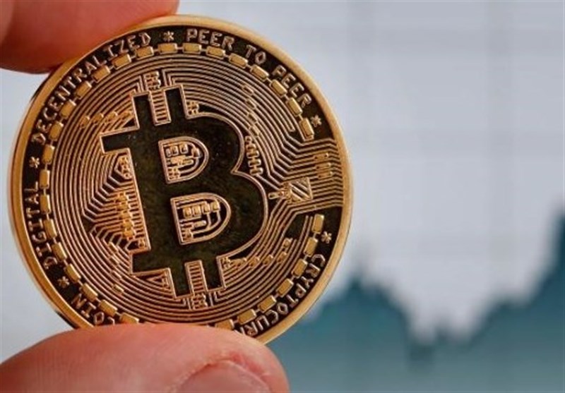 خطر کاهش قیمت بیت کوین تا ۷۱۰۰۰ دلار