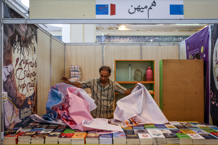 ناشران حاضرند هزینه بیشتر برای غرفه مجهز پرداخت کنند – جمهورآنلاین
