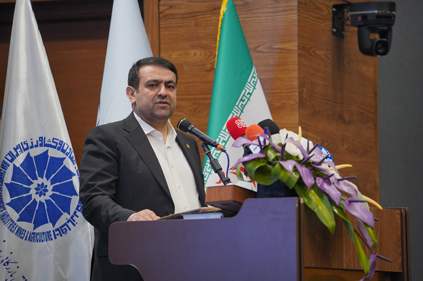 تاکید نجارزاده بر آمادگی کامل شبکه بانکی برای تامین مالی صنایع – جمهورآنلاین