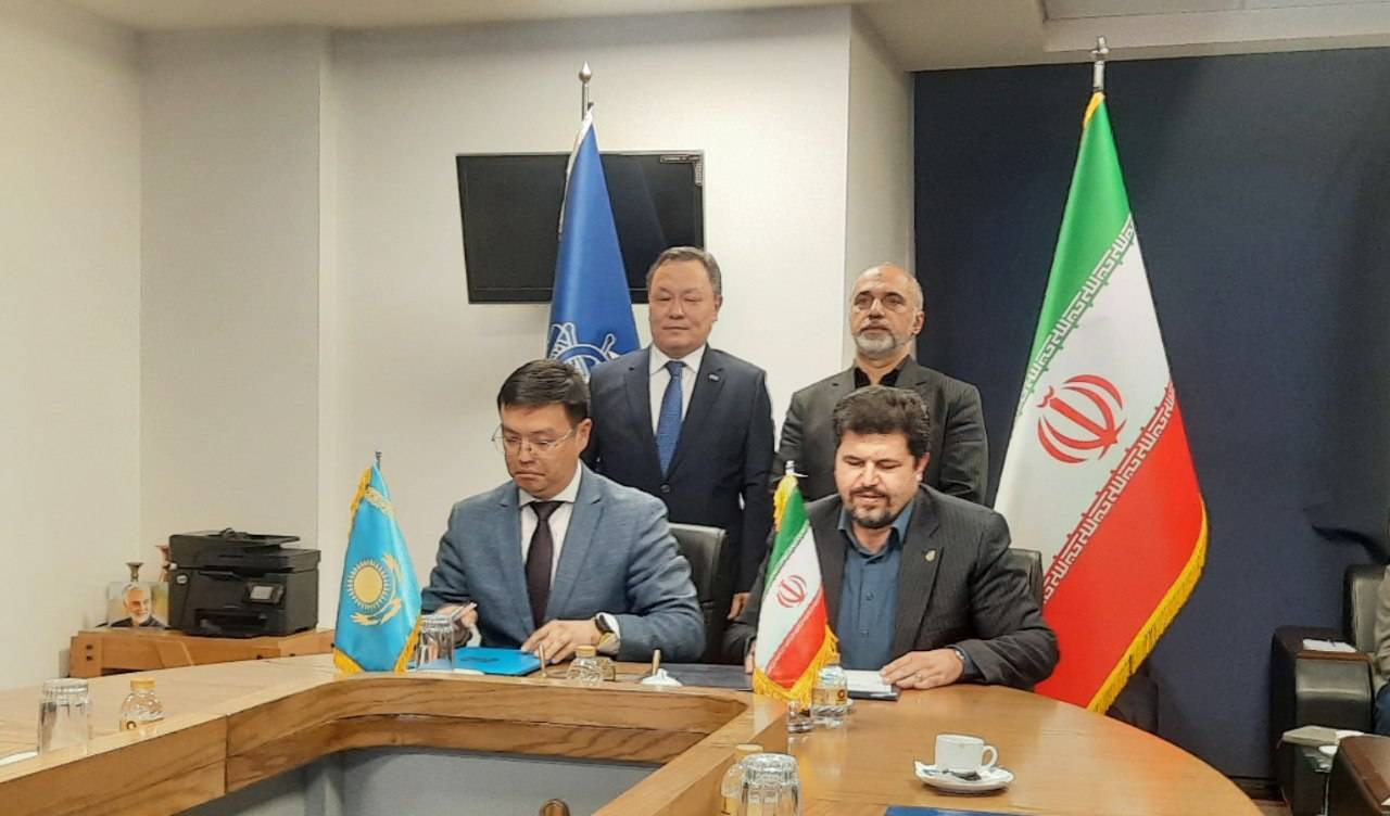 امضای تفاهم‌نامه سرمایه گذاری قزاقستان برای ساخت ترمینال در بندر رجایی