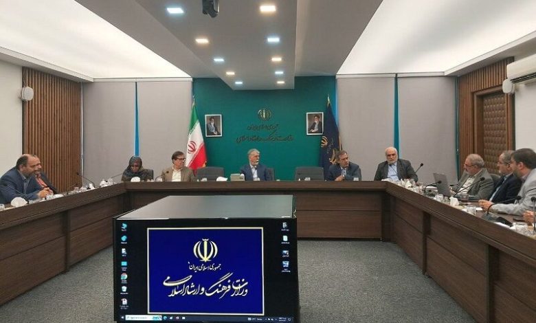 سند هنرهای تجسمی سیاستهای اجرایی هر حوزه را تعیین کند