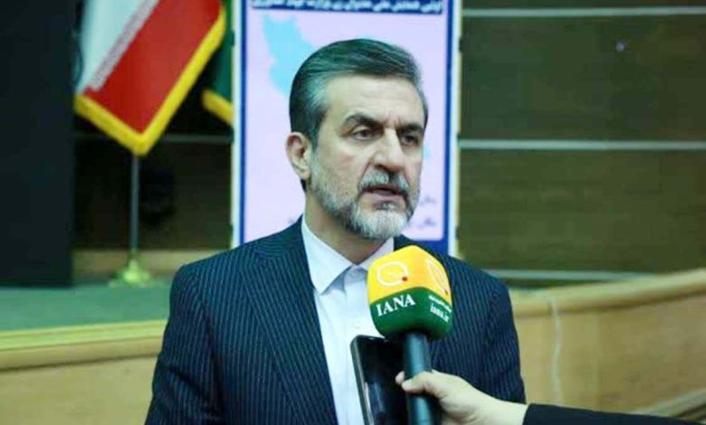 به گزارش ریال آنلاین: شاهپور علاییمقدم در گفت و گو با وزارت جهادکشاورزی در حاشیه نخستین همایش ملی مدیران زن وزارتخانه، درباره جزییات صندوق ویژه زنان شاغل گفت: سرمایه اولیه این صندوق که با هدف حمایت از زنان شاغل وزارت جهادکشاورزی ایجاد خواهد شد از محل بودجه رفاهی تامین میشود.