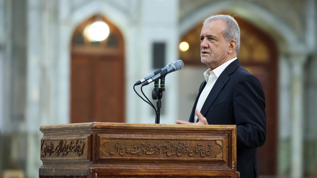 پزشکیان: وحدت و انسجام رمز عبور از دشواری‌هاست