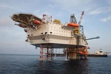 توسعه میدان‌های نفت و گاز با دکل‌های حفاری دریایی پیشرفته