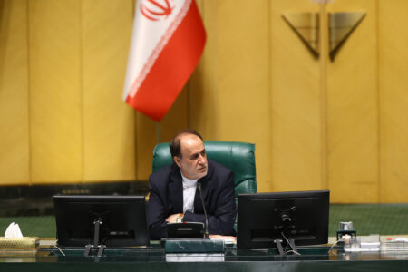 تنها راه نجات کشور بسیجی عمل کردن است