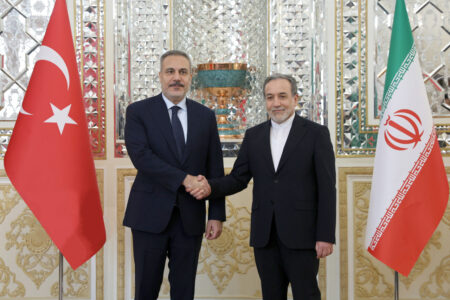 تاکید ایران و ترکیه بر لزوم رفع موانع پیش‌روی تجارت دو کشور