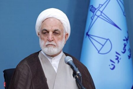 مجازات‌ محتکران و اخلالگران اقتصادی باید متناسب با شرایط روز باشد