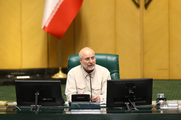 قالیباف: اصلاحات صورت نگیرد، استیضاح دردستورکار قرار می گیرد