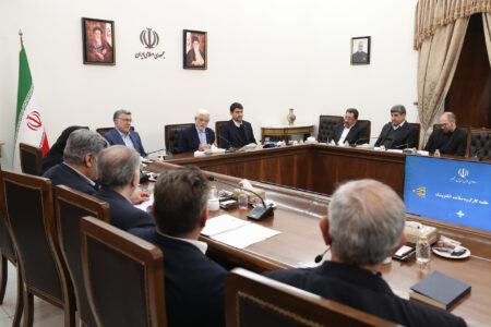 عقب ماندگی در تکمیل برنامه سلامت الکترونیک باید جبران شود