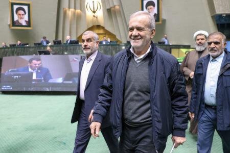 با اصلاح ساختار بودجه و مدیریت عادلانه منابع، می‌توان مشکلات معیشتی را برطرف کرد