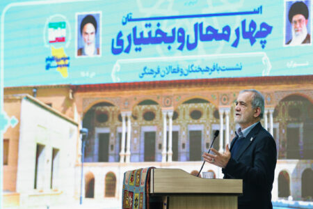 هیچ ملتی باتکیه بردیگران پیشرفت نکرده است/ایمان به توانمندی‌ها،موتورحرکت جامعه است