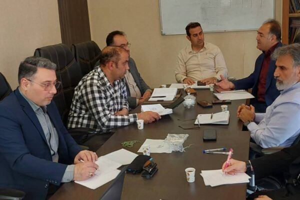 بررسی راهکارهای توسعه گردشگری صنعت نفت در منطقه آزاد اروند