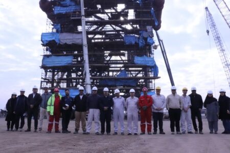 جکت پروژه «فرزاد ب» در آستانه تکمیل