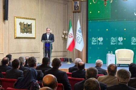 بزرگ ترین چالش اکنون ما چالش ایستادگی است