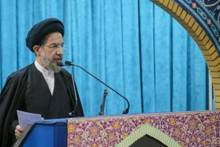 دستگاه دیپلماسی براساس حکمت، عزت و مصلحت کشور مذاکره کند