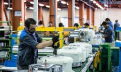 رشد ۲۰ درصدی قراردادهای صنعتی در مناطق کمتر توسعه‌یافته