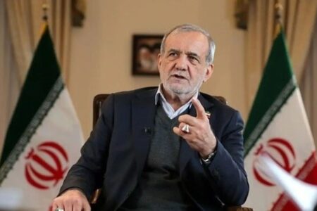 مردم کردستان پای کار ایران ایستاده‌اند