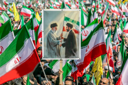 حضوری که طمع دشمنان را ناکام گذاشت