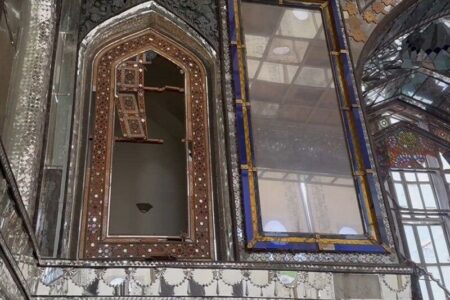 کاخ گلستان نگینی که در انفجار ترک خورد