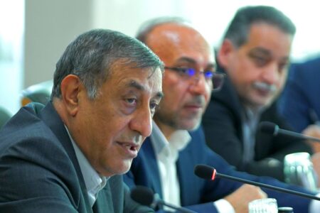 بخشی از دیوار مرزی برای تسهیل عبور ترانزیتی برداشته شود