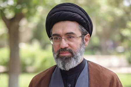 رهبر انقلاب: سلاح الله اکبر، بعثت امت اسلامی را رقم خواهد زد