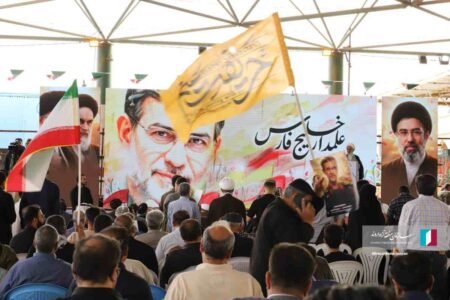 مراسم چهلمین روز شهادت دریابان علیرضاتنگسیری فرمانده مقتدر نیروی دریایی سپاه پاسداران انقلاب اسلامی در گلزار شهدای آبادان