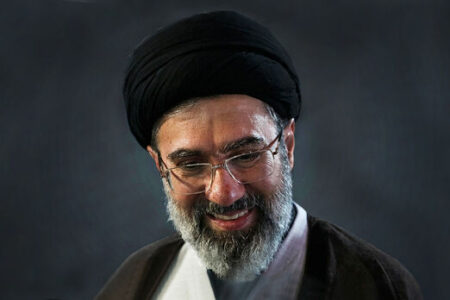 قیام برای خدا، زیربنای مکتب خمینی کبیر و خامنه‌ای عزیز