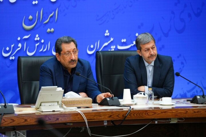 دولت با رویکردی حمایتی مسائل تولیدکنندگان را در اولویت قرار داده است