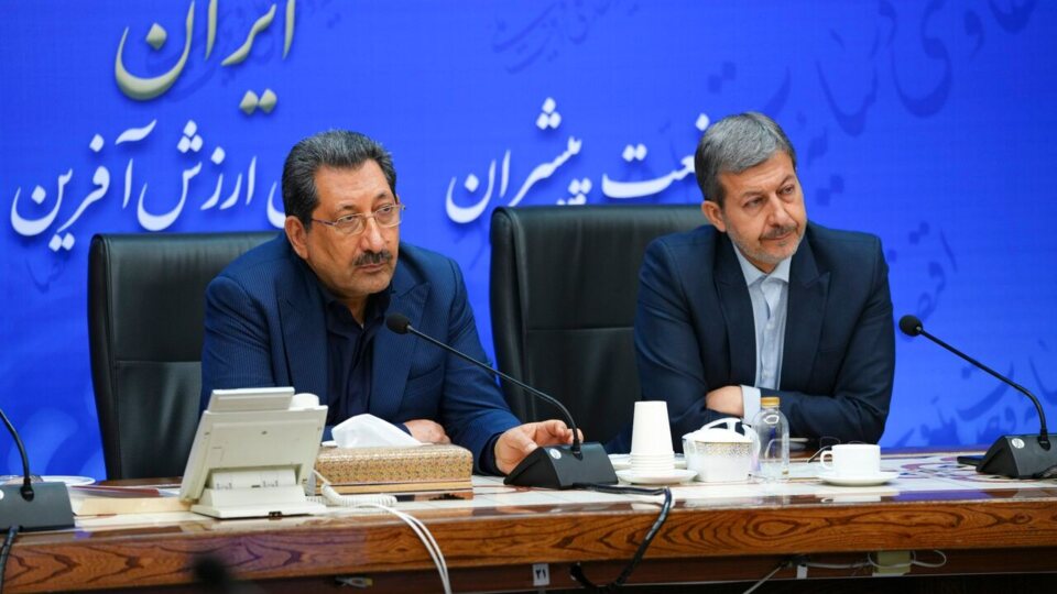 دولت با رویکردی حمایتی مسائل تولیدکنندگان را در اولویت قرار داده است