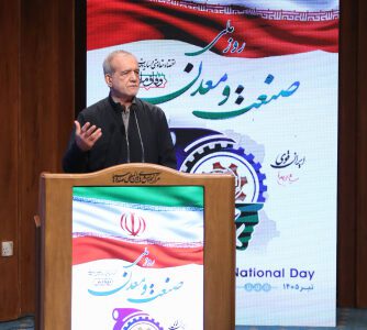دستاوردهای کشور در شرایط دشوار، حاصل همدلی مردم و ایستادگی صنعتگران است
