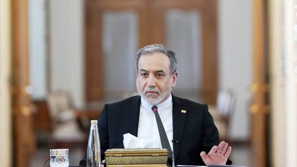 عراقچی:ایران بر عهد مقاومت خود ایستاده است/ جنایت‌ها را نه فراموش می‌کنیم نه می‌بخشیم