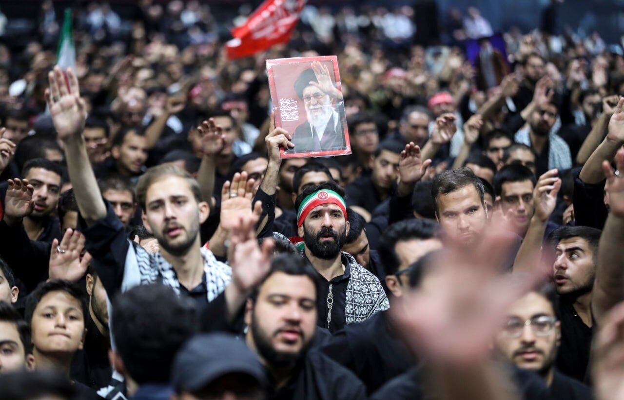 همپیمانی ایرانیان با رهبر شهید