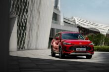 بررسی MG ZS هیبرید و جایگاه آن در بازار خودروهای وارداتی